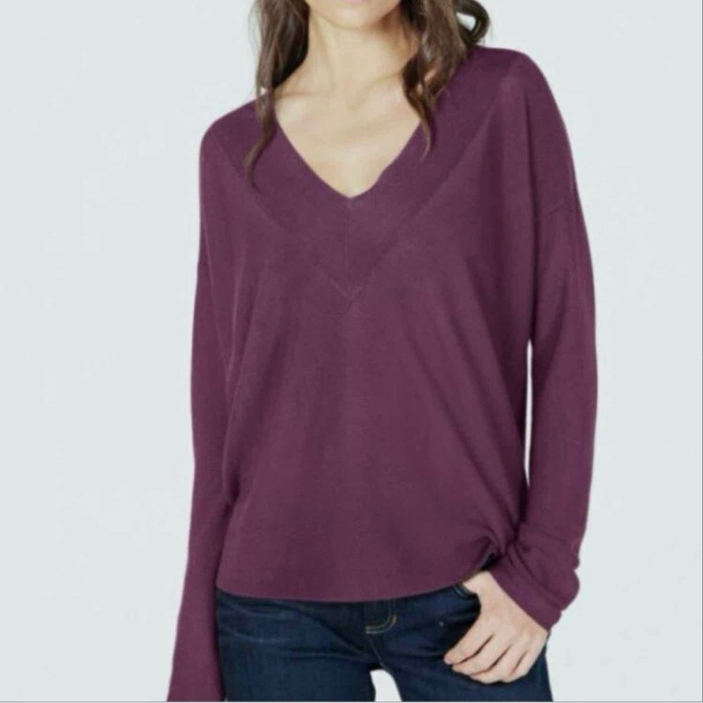Eileen Fisher Silk and Tencel Knit Purple V-Neck Long Sleeve Sweater